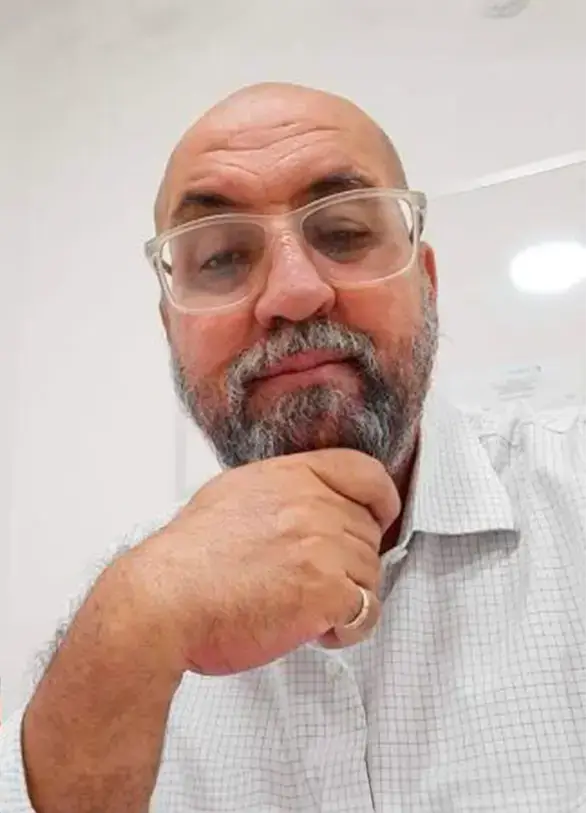 Vitor De Lazzari, psicólogo
